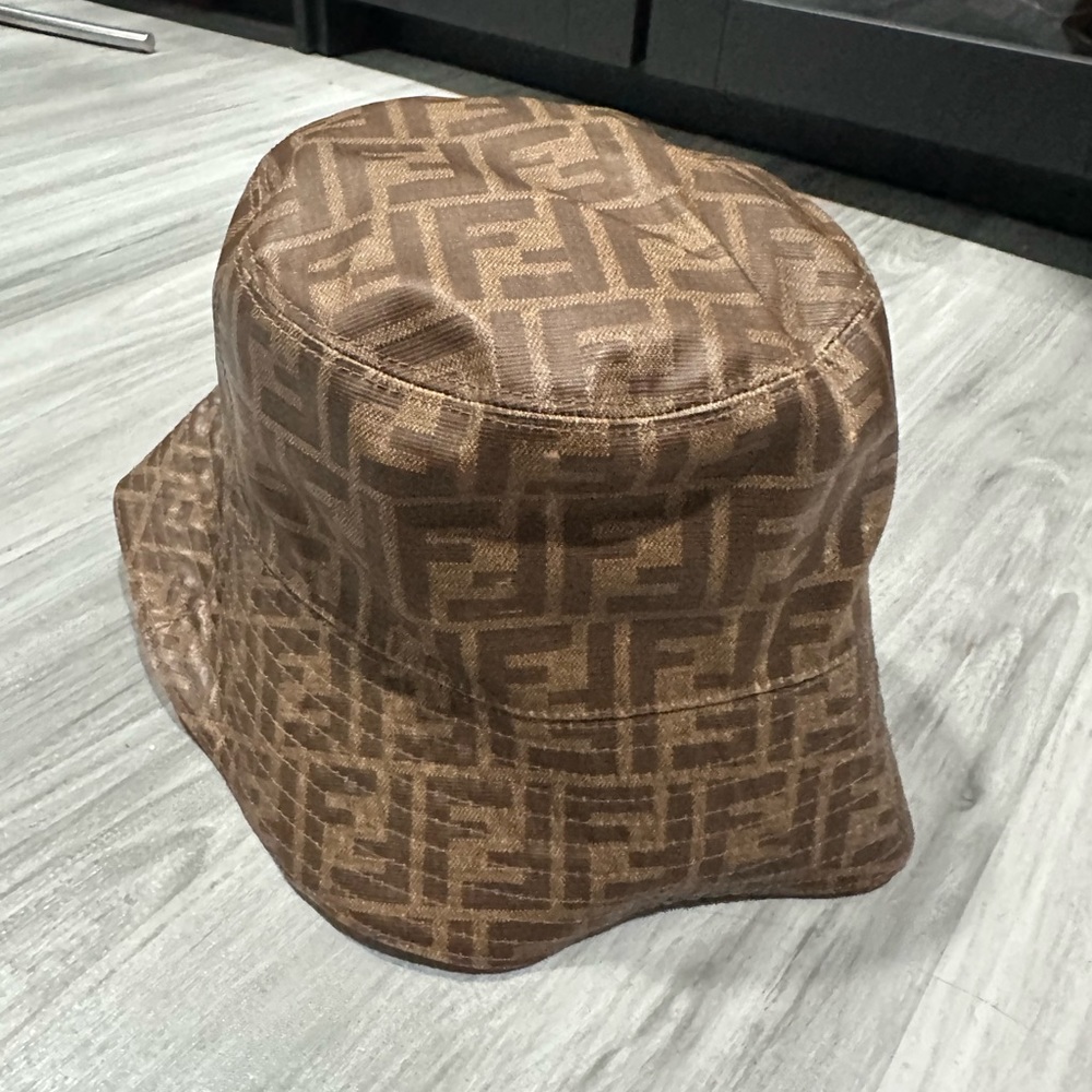 Fendi bucket hat